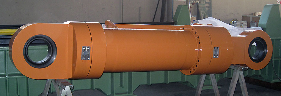 Cylinder ISO 6022 bore Ø400 for billet ovens supply